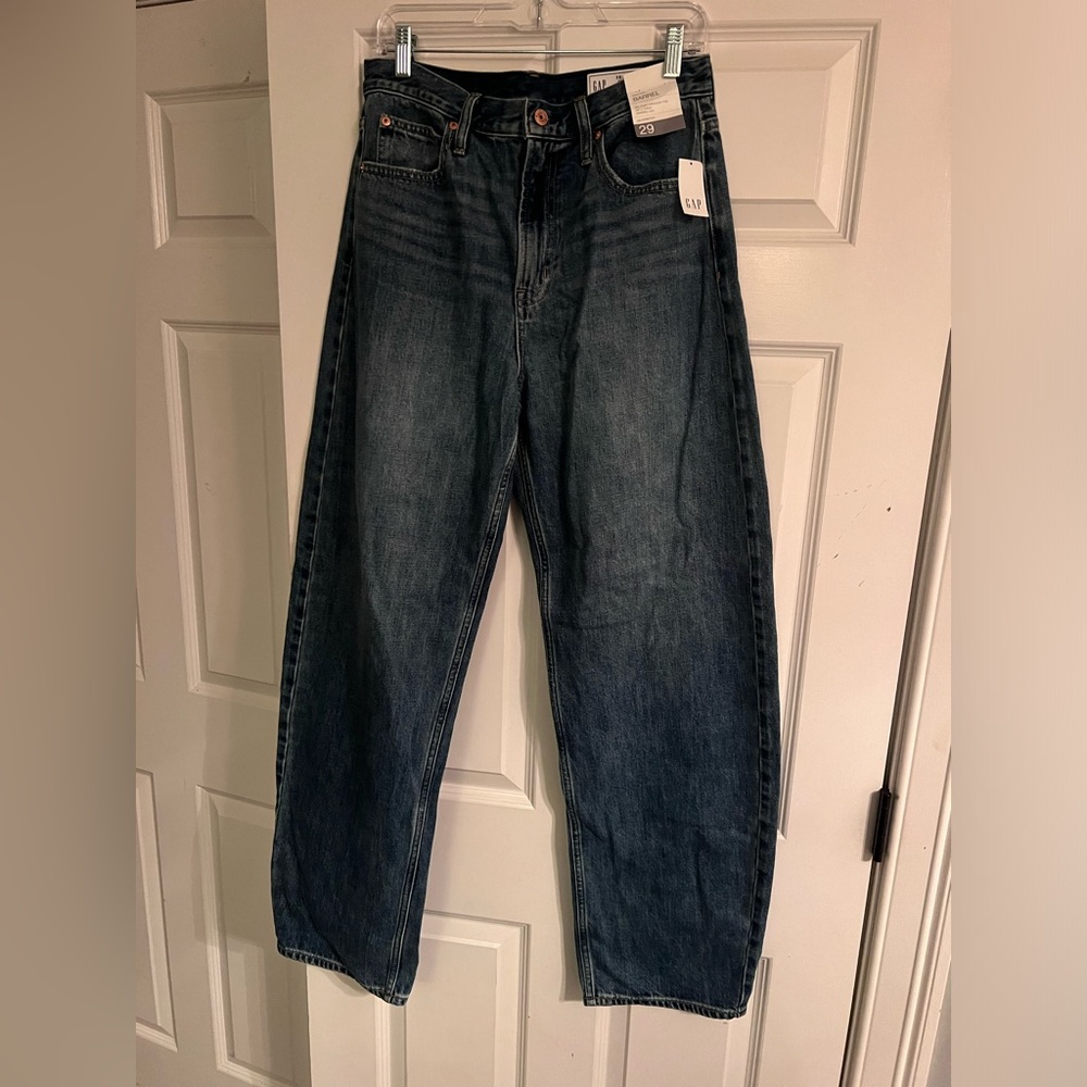 Gap high rise barrel jeans, size 28 tall